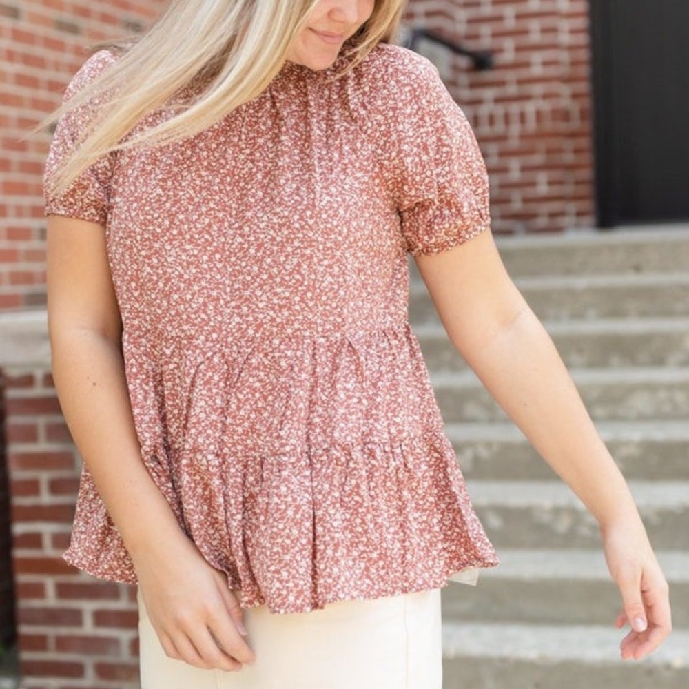Wishlist Apparel Floral Babydoll Tiered Blouse Size Medium